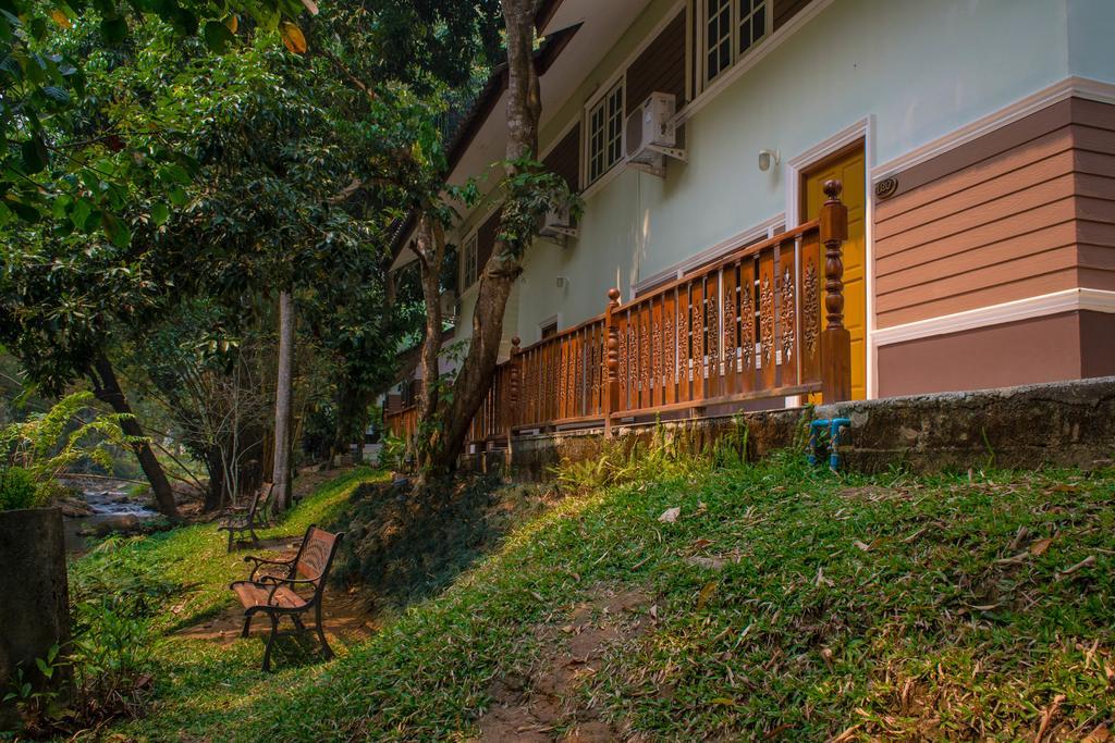 Rinrada Resort Чиангмай Екстериор снимка