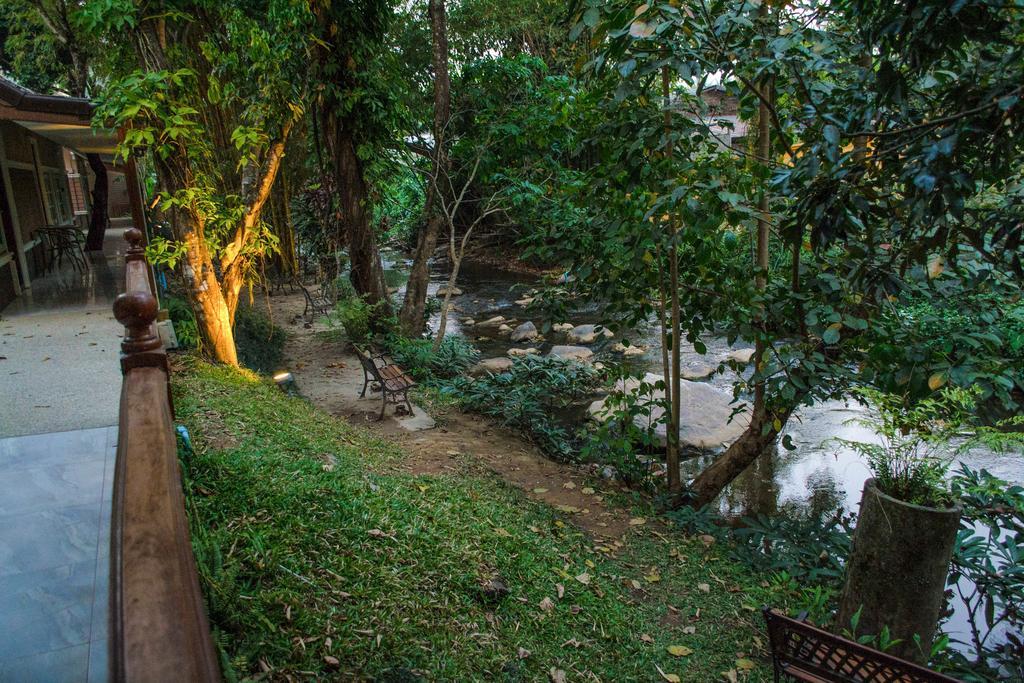 Rinrada Resort Чиангмай Екстериор снимка