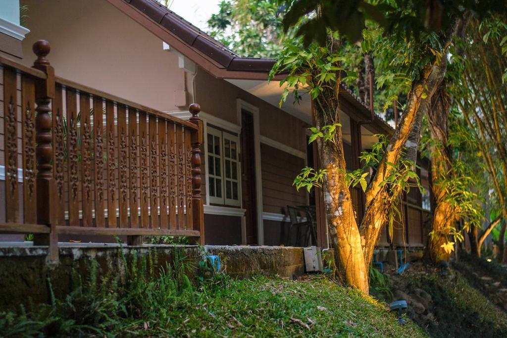 Rinrada Resort Чиангмай Екстериор снимка